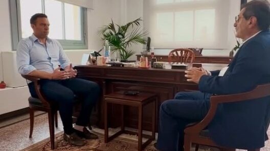 Πάτρα: Κασσελάκης σε Πελετίδη - «Γιατί δεν κάνεις δημοψήφισμα για το μέλλον του λιμανιού της πόλης;» ΒΙΝΤΕΟ