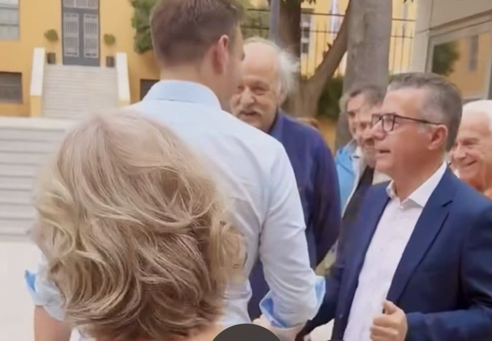 Πάτρα: Κασσελάκης σε Πελετίδη - «Γιατί δεν κάνεις δημοψήφισμα για το μέλλον του λιμανιού της πόλης;» ΒΙΝΤΕΟ 29 Πάτρα: Κασσελάκης σε Πελετίδη - «Γιατί δεν κάνεις δημοψήφισμα για το μέλλον του λιμανιού της πόλης;» ΒΙΝΤΕΟ