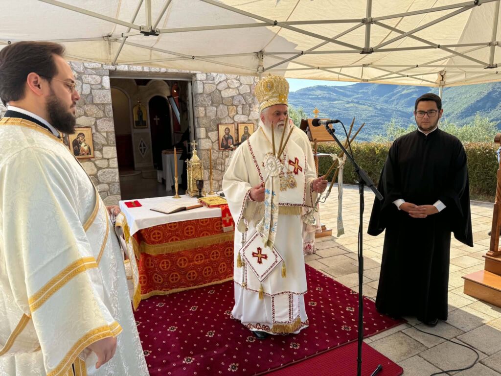 Αρχιερατική Θεία Λειτουργία στην Αγία Λυδία Φωνησκαριάς ΦΩΤΟ 33 Αρχιερατική Θεία Λειτουργία στην Αγία Λυδία Φωνησκαριάς ΦΩΤΟ