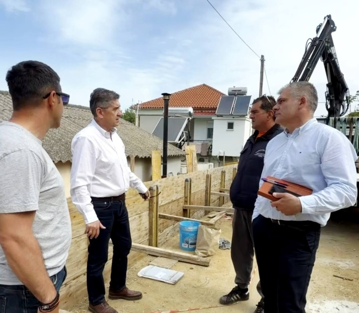 Λουσικά: Ασφαλτος, επιτέλους, στον περιφερειακό δρόμο, για ασφάλεια των οδηγών ΦΩΤΟ 4 Λουσικά: Ασφαλτος, επιτέλους, στον περιφερειακό δρόμο, για ασφάλεια των οδηγών ΦΩΤΟ