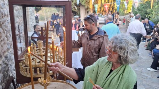 Πανηγυρίζει το εξωκκλήσι των Αγίων Κωνσταντίνου και Ελένης στον Λόγγο ΦΩΤΟ 40 Πανηγυρίζει το εξωκκλήσι των Αγίων Κωνσταντίνου και Ελένης στον Λόγγο ΦΩΤΟ