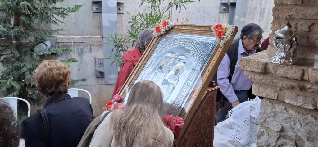 Πανηγυρίζει το εξωκκλήσι των Αγίων Κωνσταντίνου και Ελένης στον Λόγγο ΦΩΤΟ 31 Πανηγυρίζει το εξωκκλήσι των Αγίων Κωνσταντίνου και Ελένης στον Λόγγο ΦΩΤΟ