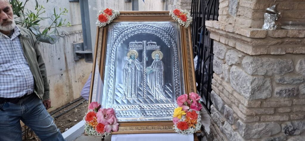Πανηγυρίζει το εξωκκλήσι των Αγίων Κωνσταντίνου και Ελένης στον Λόγγο ΦΩΤΟ 38 Πανηγυρίζει το εξωκκλήσι των Αγίων Κωνσταντίνου και Ελένης στον Λόγγο ΦΩΤΟ