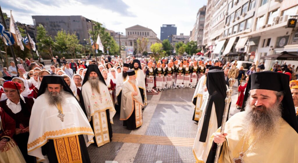 Η Ιερά Μητρόπολη Πειραιώς υποδέχθηκε την Τιμία Κάρα του Γερβασίου εκ Πατρών ΦΩΤΟ