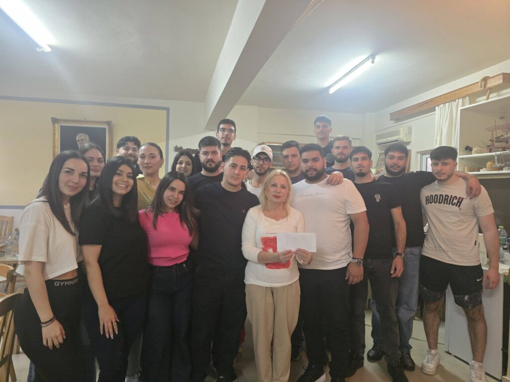 Ο Σύλλογος Κρητών Φοιτητών Πάτρας προσέφερε στο Πανελλήνιο Σωματείο Γυναικών «Καλλιπάτειρα» ΦΩΤΟ 29 Ο Σύλλογος Κρητών Φοιτητών Πάτρας προσέφερε στο Πανελλήνιο Σωματείο Γυναικών «Καλλιπάτειρα» ΦΩΤΟ
