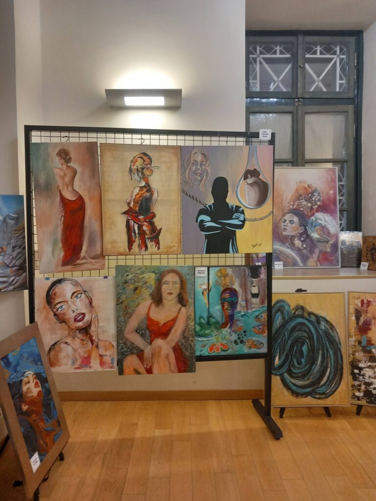 Ομαδική έκθεση εικαστικών - αγιογραφίας στο Αρχοντικό Αιγίου, κατά της βίας ΦΩΤΟ