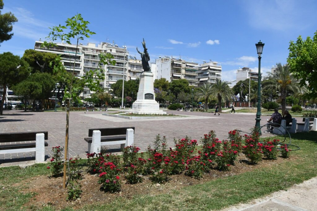 Πάτρα: Στα «κόκκινα»...από την δημοτική αρχή Πελετίδη, Ψηλά Αλώνια και κεντρικές πλατείες