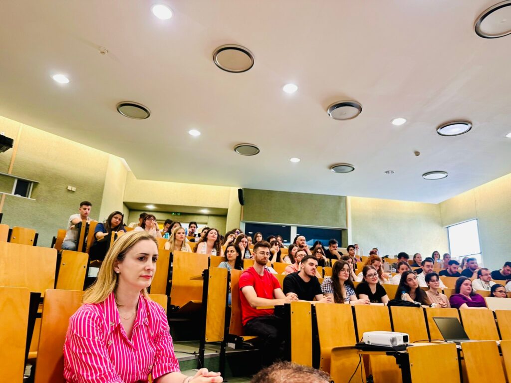 Η ημερίδα «Τα δικαιώματα του παιδιού στη σύγχρονη εποχή» από την Παιδιατρική Κλινική Πατρών ΦΩΤΟ 29 Η ημερίδα «Τα δικαιώματα του παιδιού στη σύγχρονη εποχή» από την Παιδιατρική Κλινική Πατρών ΦΩΤΟ