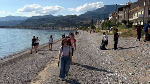 Εκπαιδευτική δράση καθαρισμού, από το Γυμνάσιο Αιγείρας, στην παραλία Ακράτας ΦΩΤΟ 41 Εκπαιδευτική δράση καθαρισμού, από το Γυμνάσιο Αιγείρας, στην παραλία Ακράτας ΦΩΤΟ