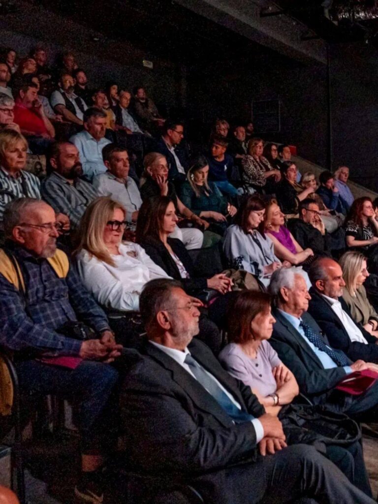Η παρουσίαση της ποιητικής συλλογής «Χειρόγραφα» του Αντώνη Σκιαθά ΦΩΤΟ 33 Η παρουσίαση της ποιητικής συλλογής «Χειρόγραφα» του Αντώνη Σκιαθά ΦΩΤΟ