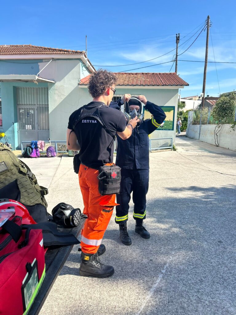 Το Σωματείο Εθελοντών Πυροσβεστών Αχαΐας σε δράσεις σχολείων και δομών ΦΩΤΟ