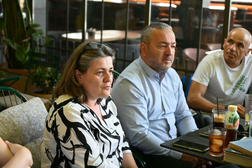Συνάντηση της Πανηπειρωτικής Αδελφότητας Αιγιαλείας με τα Γενικά Αρχεία του Κράτους 30 Συνάντηση της Πανηπειρωτικής Αδελφότητας Αιγιαλείας με τα Γενικά Αρχεία του Κράτους