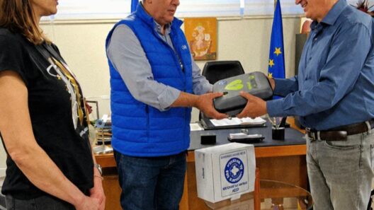 Δωρεά απινιδωτή στον Πολιτιστικό Σύλλογο Αλισσαίων «Πείρος» ΦΩΤΟμού. 37 Δωρεά απινιδωτή στον Πολιτιστικό Σύλλογο Αλισσαίων «Πείρος» ΦΩΤΟμού.