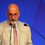 «Προς Θεού οι Πανελλαδικές δεν είναι το τέλος του κόσμου»