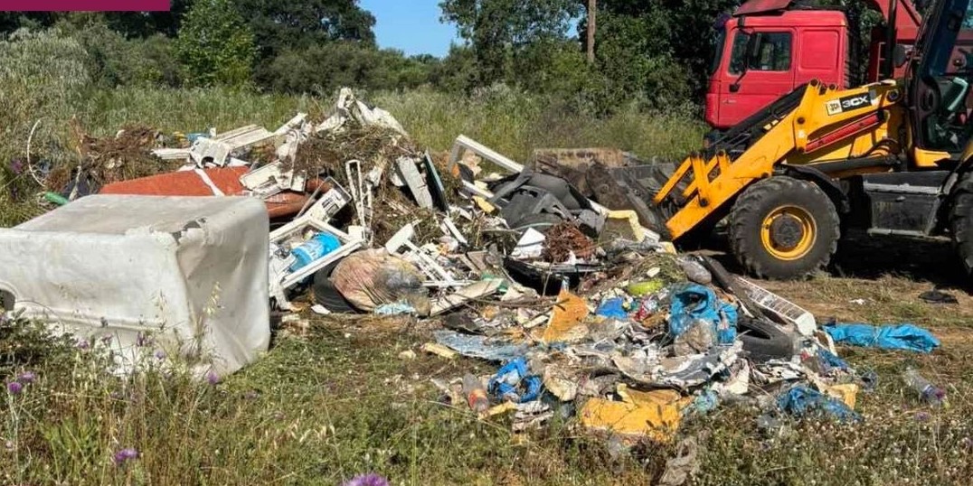 Δυτική Αχαΐα: Καθαρισμός παράνομης χωματερής στην Καρυά ΦΩΤΟ