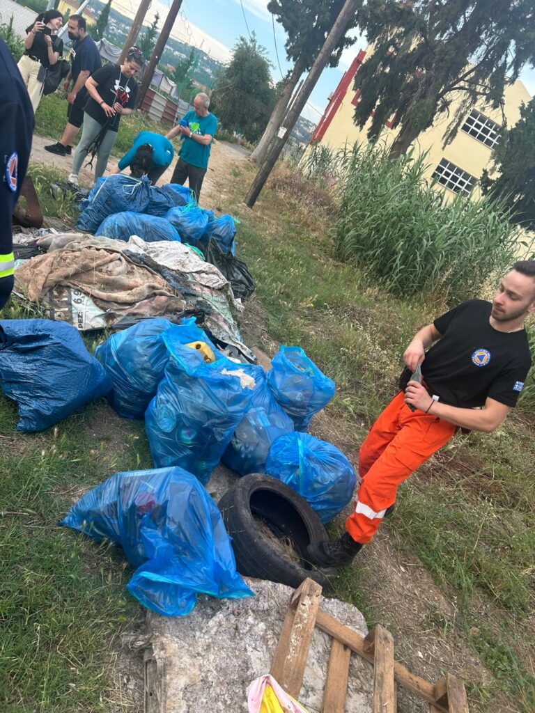 Το Σωματείο Εθελοντών Πυροσβεστών Αχαΐας, σε δράση καθαρισμού ΦΩΤΟ 33 Το Σωματείο Εθελοντών Πυροσβεστών Αχαΐας, σε δράση καθαρισμού ΦΩΤΟ