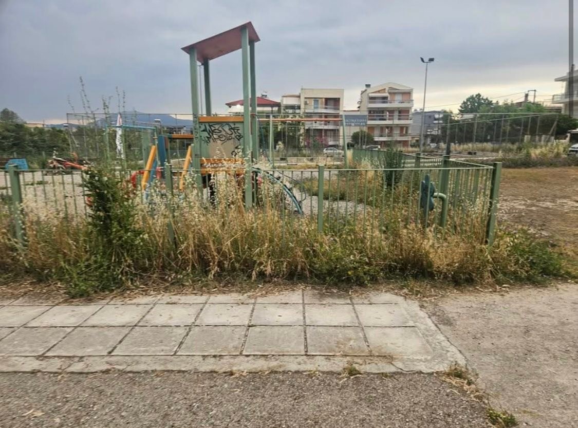 Πάτρα: Παιδικές χαρές σε βαθιά κρίση, προκαλούν έντονη αγανάκτηση γονέων ΦΩΤΟ
