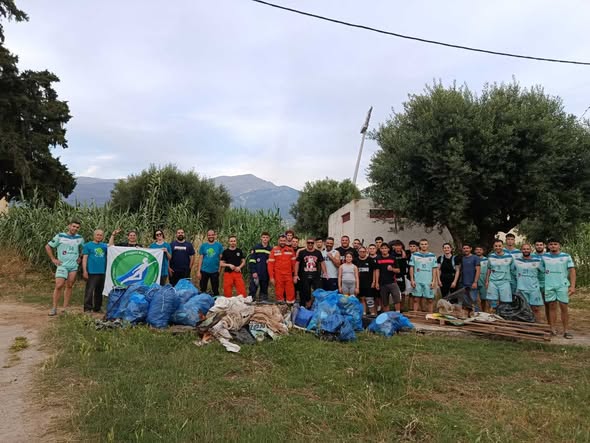 Το Σωματείο Εθελοντών Πυροσβεστών Αχαΐας, σε δράση καθαρισμού ΦΩΤΟ 34 Το Σωματείο Εθελοντών Πυροσβεστών Αχαΐας, σε δράση καθαρισμού ΦΩΤΟ