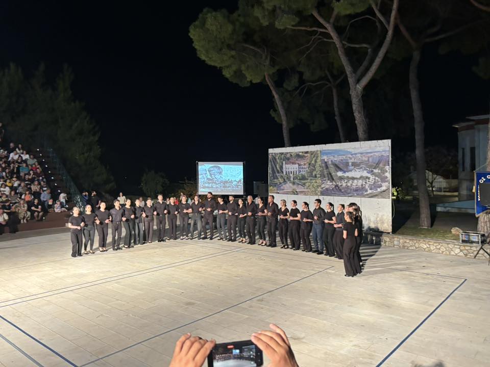 «Κύκλοι Παράδοσης» από τον Χορευτικό Ομιλο Αιγίου ΠΛΟΥΣΙΟ ΦΩΤΟ