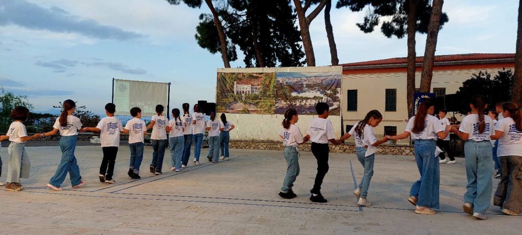«Κύκλοι Παράδοσης» από τον Χορευτικό Ομιλο Αιγίου ΠΛΟΥΣΙΟ ΦΩΤΟ