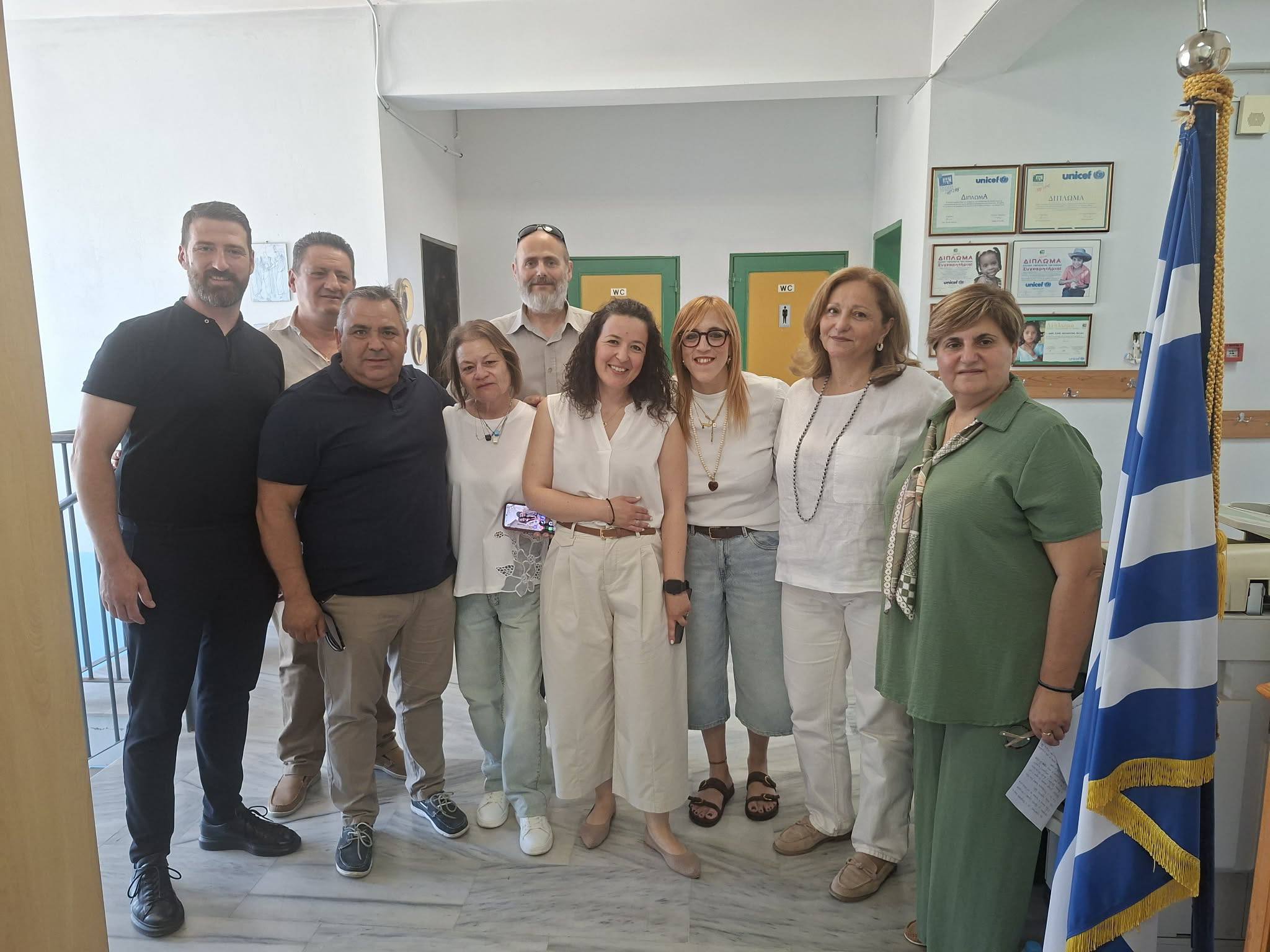 Εγκαίνια βιβλιοθήκης στο Δημοτικό σχολείο Κουλούρας ΦΩΤΟ