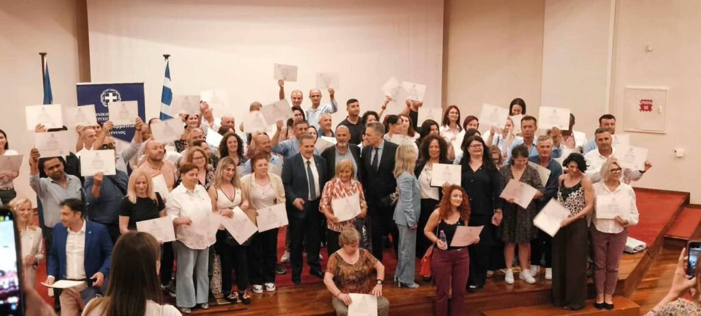 Πάτρα: Για πρώτη φορά αναβαθμισμένη ορκωμοσία 76 νέων Ελλήνων πολιτών ΦΩΤΟ