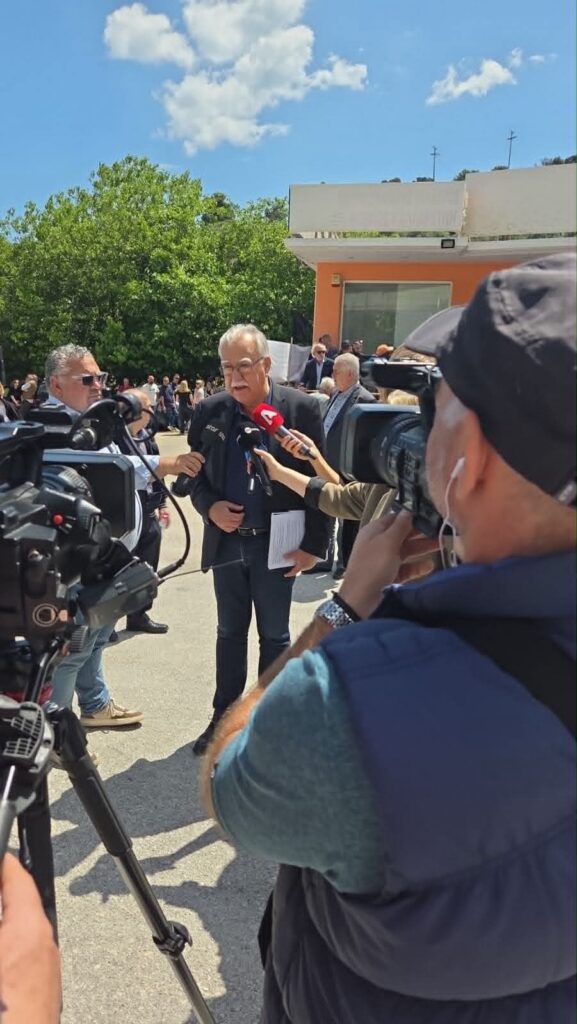 Αχαΐα: Το κλείσιμο του Κόμβου της Πούντας για το λουκέτο στον Οδοντωτό ΠΛΟΥΣΙΟ ΦΩΤΟΡΕΠΟΡΤΑΖ 33 Αχαΐα: Το κλείσιμο του Κόμβου της Πούντας για το λουκέτο στον Οδοντωτό ΠΛΟΥΣΙΟ ΦΩΤΟΡΕΠΟΡΤΑΖ