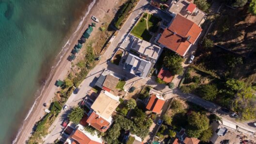Αχαΐα: «Ζεσταίνεται» η αγορά εξοχικής κατοικίας – Ποιες περιοχές μπαίνουν στο στόχαστρο επενδυτών και αγοραστών 36 Αχαΐα: «Ζεσταίνεται» η αγορά εξοχικής κατοικίας – Ποιες περιοχές μπαίνουν στο στόχαστρο επενδυτών και αγοραστών
