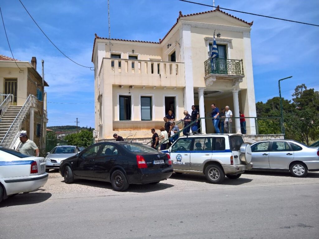 Ακράτα Αχαΐας: Στο έλεος διαρρηκτών ντόπιοι και παραθεριστές - «Ομερτά» στην περιοχή 29 Ακράτα Αχαΐας: Στο έλεος διαρρηκτών ντόπιοι και παραθεριστές - «Ομερτά» στην περιοχή
