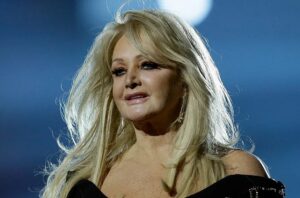 Σε τεχνητό κώμα η θρυλική τραγουδίστρια η Bonnie Tyler