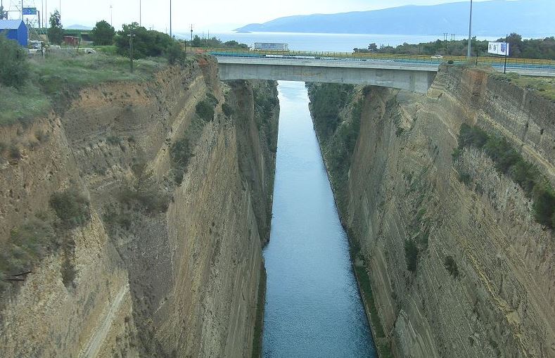 Ισθμός Κορίνθου: Πώς βρέθηκε στο νερό η 15χρονη – Σε εξέλιξη οι έρευνες