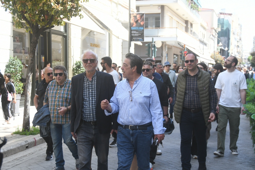 Πάτρα: Απεργιακή πορεία για προσλήψεις και αποδοχές ΦΩΤΟ 32 Πάτρα: Απεργιακή πορεία για προσλήψεις και αποδοχές ΦΩΤΟ