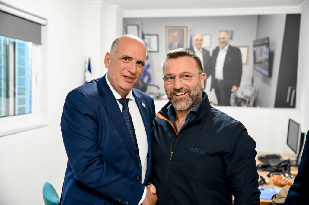 Τα εγκαίνια του Πολιτικού Γραφείου του Γιώργου Μώρου ΦΩΤΟ 33 Τα εγκαίνια του Πολιτικού Γραφείου του Γιώργου Μώρου ΦΩΤΟ