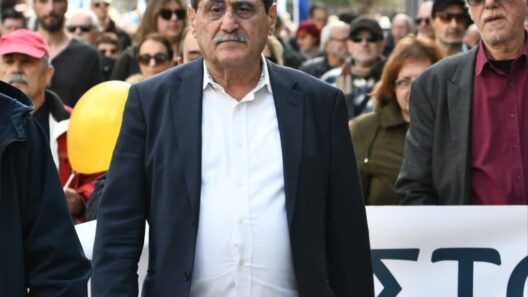 Πάτρα: Επιθετικός κατά πολλών ο Δήμος για Παραλιακό μέτωπο και την υπογειοποίηση Τρένου 38 Πάτρα: Επιθετικός κατά πολλών ο Δήμος για Παραλιακό μέτωπο και την υπογειοποίηση Τρένου