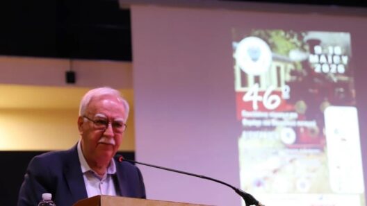 Καλάβρυτα: Ο δήμαρχος «ξεσησώνει» τον κόσμο να δώσει το παρόν στην διαμαρτυρία για το τρενάκι 38 Καλάβρυτα: Ο δήμαρχος «ξεσησώνει» τον κόσμο να δώσει το παρόν στην διαμαρτυρία για το τρενάκι