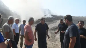 Πάτρα: Σφοδρή επίθεση κατοίκων στον Πελετίδη για την επικίνδυνη ρύπανση στην Ξερόλακκα - «Ή κοροϊδεύατε ή αποτύχατε»
