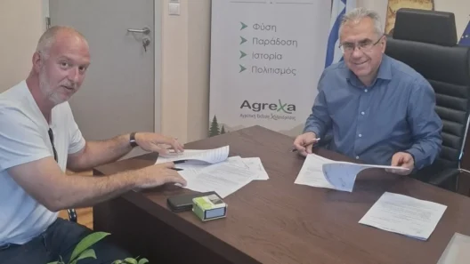 Ερύμανθος: Υπογραφή σύμβασης για νέο έργο οδοποιίας στο Φαρραί 38 Ερύμανθος: Υπογραφή σύμβασης για νέο έργο οδοποιίας στο Φαρραί