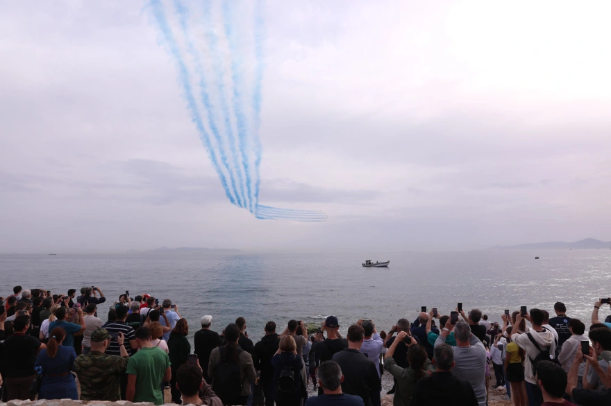 Air Show 2026: Η στιγμή που ο Φλοίσβος «σείστηκε» από τα μαχητικά ΦΩΤΟ 32 Air Show 2026: Η στιγμή που ο Φλοίσβος «σείστηκε» από τα μαχητικά ΦΩΤΟ