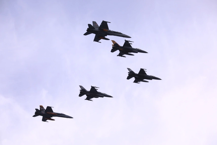 Air Show 2026: Η στιγμή που ο Φλοίσβος «σείστηκε» από τα μαχητικά ΦΩΤΟ 29 Air Show 2026: Η στιγμή που ο Φλοίσβος «σείστηκε» από τα μαχητικά ΦΩΤΟ