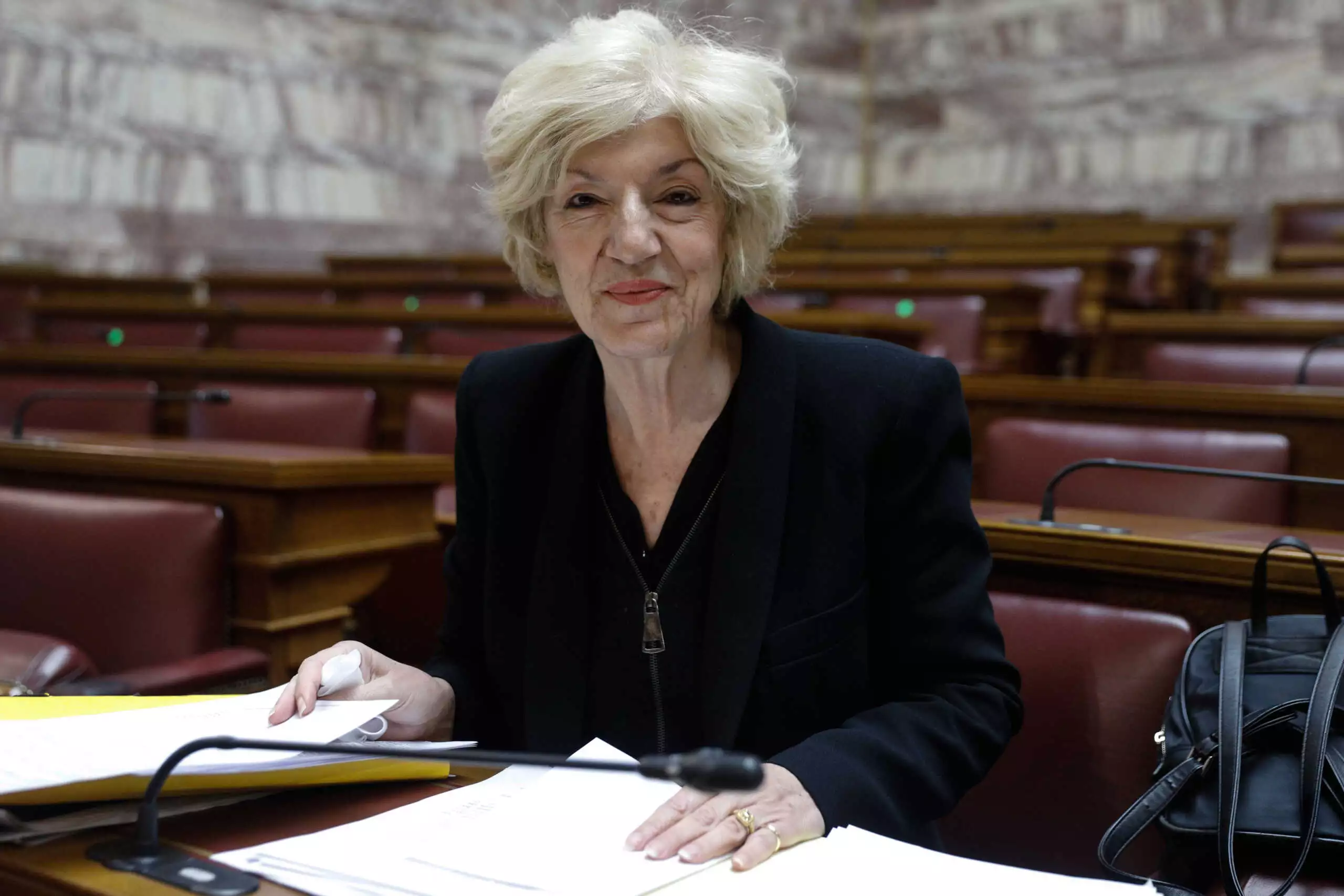 «Σκιές και...εκκρεμότητα στην επαναλειτουργία της ΕΒΟ Αιγίου»