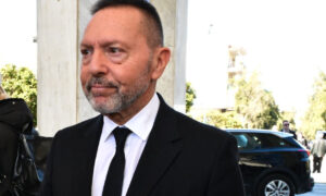 Βουλή: Θετική η πλειοψηφία για 3η θητεία Στουρνάρα στην ΤτΕ