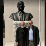 Στη Δερβιτσάνη ο Δημητριάδης - Ιδιωτική επίσκεψη στην προτομή του παππού του, συνοδεία του Έντι Ράμα ΦΩΤΟ
