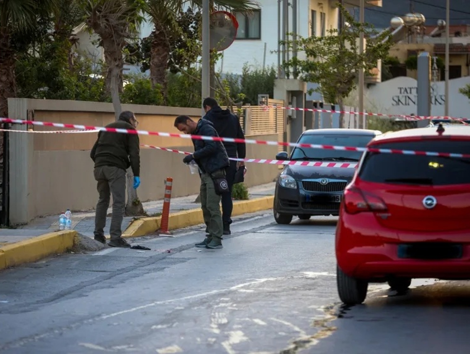 Σοκ στην Κρήτη: Η μάνα σπαράζει πάνω από τον νεκρό 21χρονο 4 Σοκ στην Κρήτη: Η μάνα σπαράζει πάνω από τον νεκρό 21χρονο