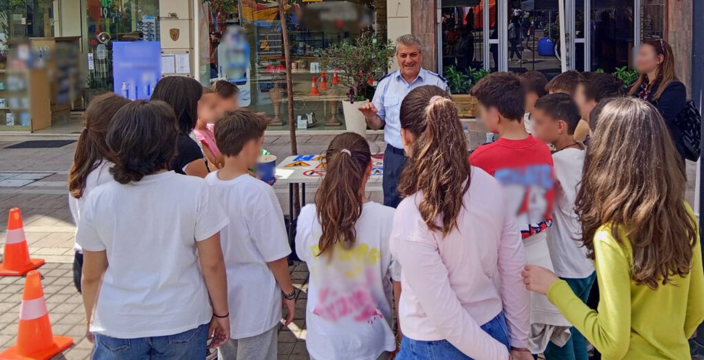 Αιτωλοακαρνανία: Στα σχολεία οι αστυνομικοί για καλό σκοπό ΦΩΤΟ 33 Αιτωλοακαρνανία: Στα σχολεία οι αστυνομικοί για καλό σκοπό ΦΩΤΟ