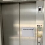 Πάτρα: Τραγελαφικές σκηνές με το ασανσέρ στην Τροχαία και μηνύσεις