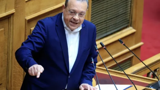 Φάμελλος: Υπεύθυνος ο πρωθυπουργός για την τραγική κατάσταση με τη ζωονόσο στη Λέσβο 36 Φάμελλος: Υπεύθυνος ο πρωθυπουργός για την τραγική κατάσταση με τη ζωονόσο στη Λέσβο