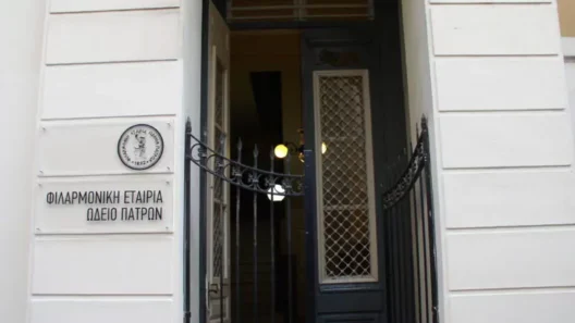 Συναυλία «Ο Μουσικός Μάϊος συναντά τους Νέους» στο Ωδείο Πατρών 42 Συναυλία «Ο Μουσικός Μάϊος συναντά τους Νέους» στο Ωδείο Πατρών