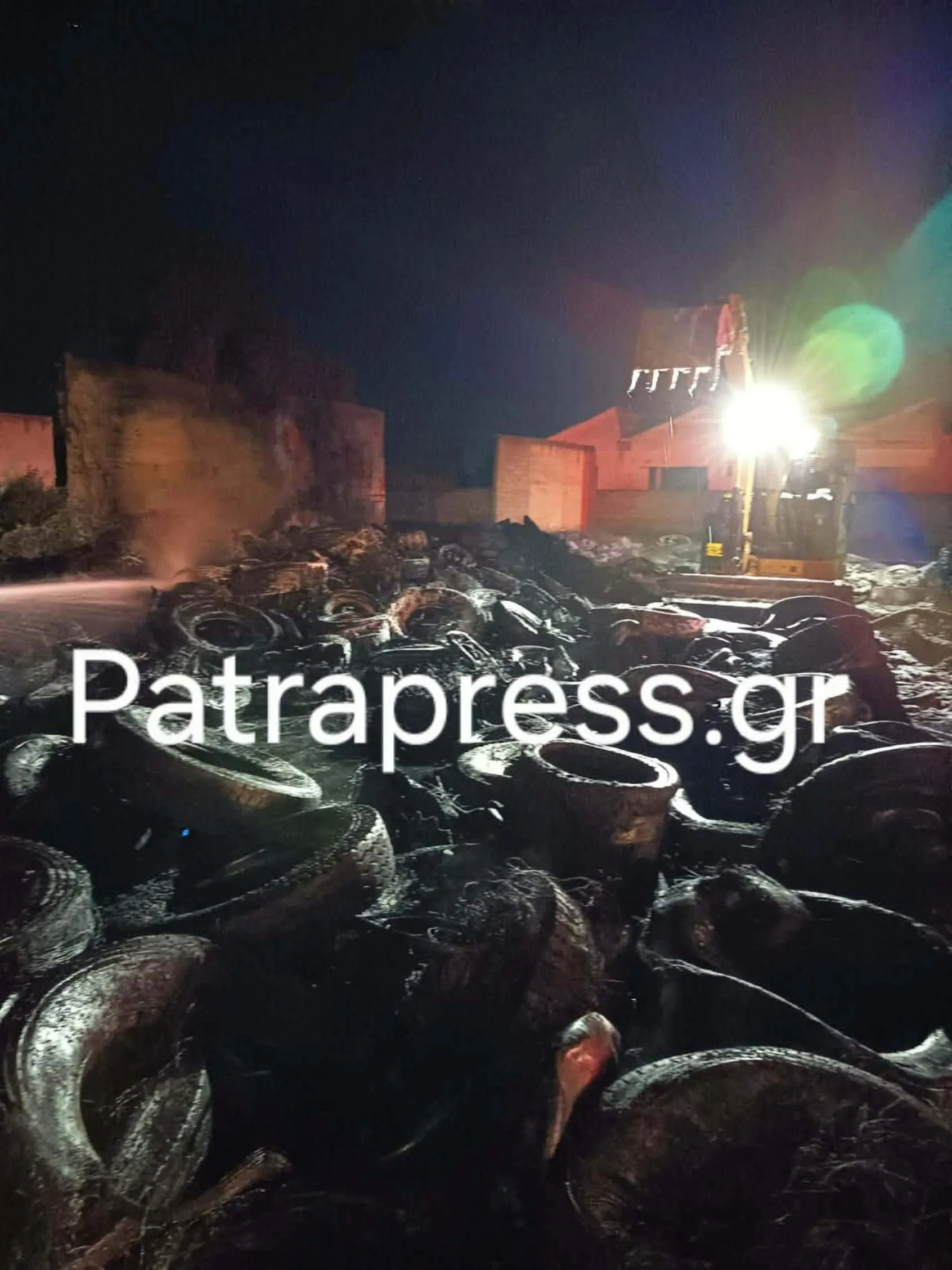 Πάτρα: Εμπρησμός η φωτιά στο πρώην εργοστάσιο της Pirelli - Tι ερευνά η Πυροσβεστική ΦΩΤΟ - ΒΙΝΤΕΟ 4 Πάτρα: Εμπρησμός η φωτιά στο πρώην εργοστάσιο της Pirelli - Tι ερευνά η Πυροσβεστική ΦΩΤΟ - ΒΙΝΤΕΟ
