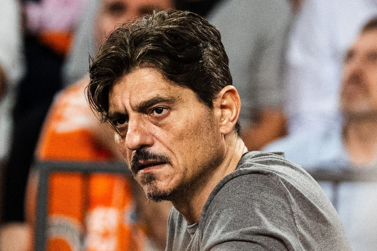 Γιαννακόπουλος: Αιχμηρή απάντηση στους Αγγελόπουλους για το τρόπαιο της Ευρωλίγκα 4 Γιαννακόπουλος: Αιχμηρή απάντηση στους Αγγελόπουλους για το τρόπαιο της Ευρωλίγκα