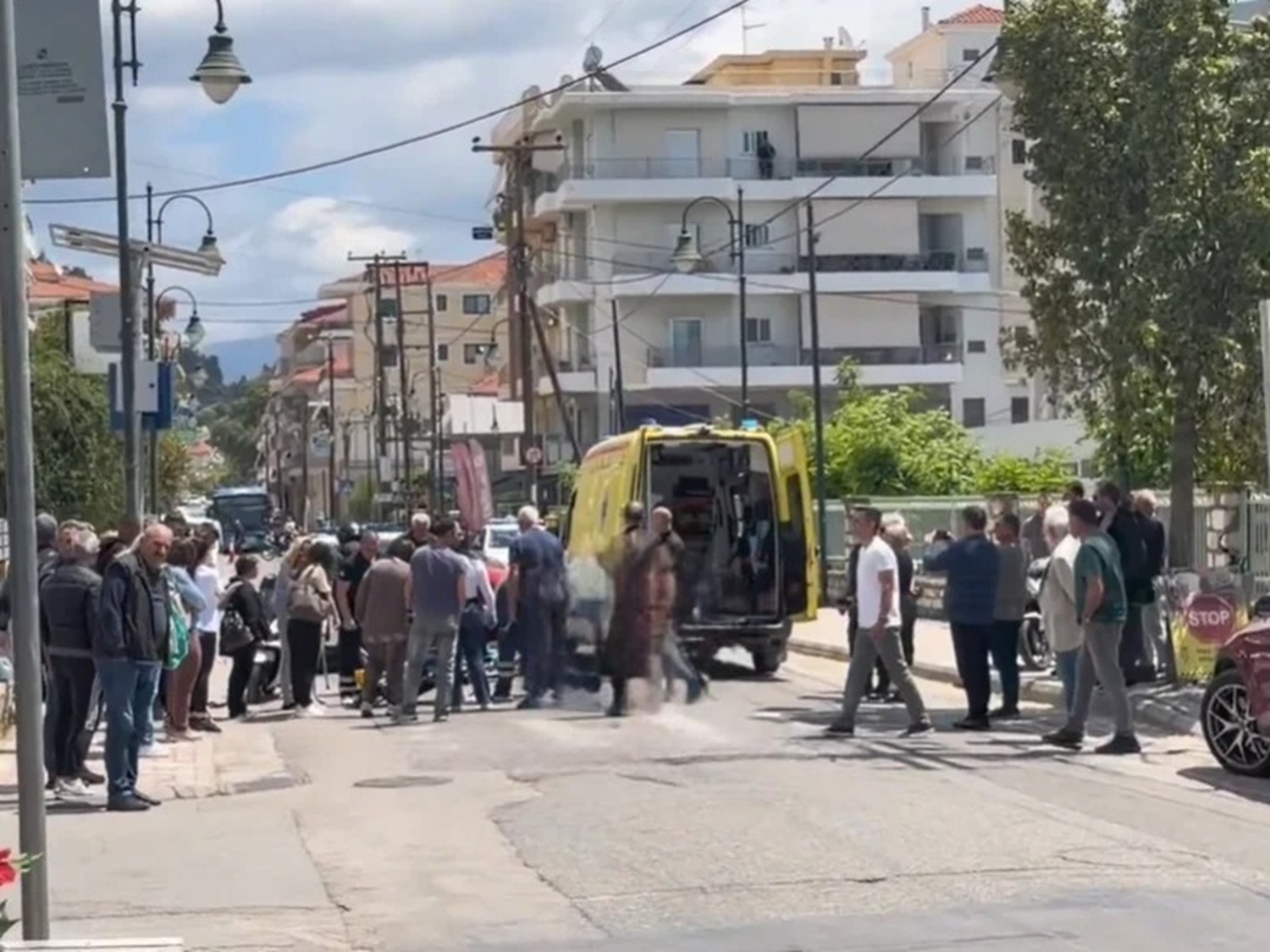 Ναύπακτος: Δίκυκλο παρέσυρε πεζό- Τραυματισμοί στο σημείο 5 Ναύπακτος: Δίκυκλο παρέσυρε πεζό- Τραυματισμοί στο σημείο